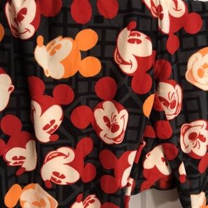 BNWOT Disney Mickey OS Leggings